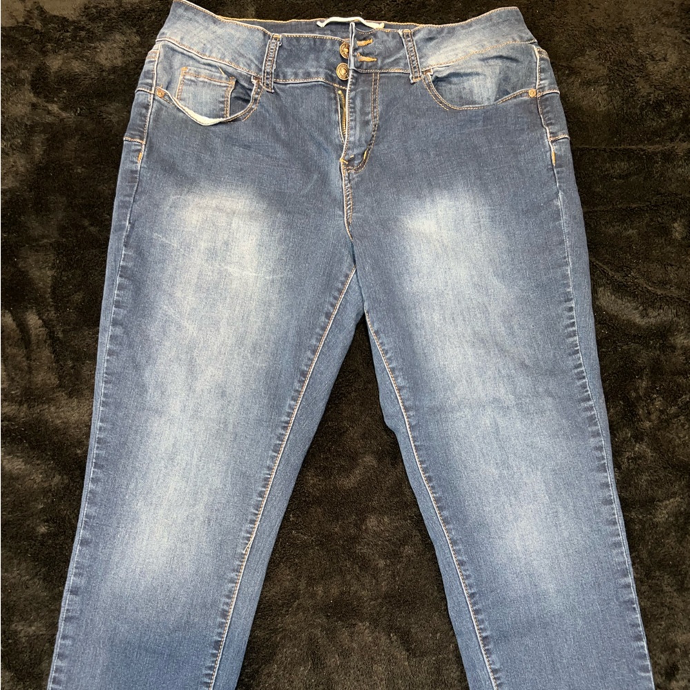 9th and Main jeans